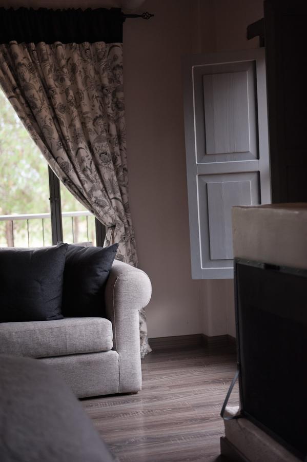 Hotel Masclara บียาเดเลย์บา ภายนอก รูปภาพ